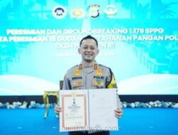 Kapolres Bogor Terima Satyalancana Wira Karya Atas Kontribusi Program Makan Bergizi Gratis