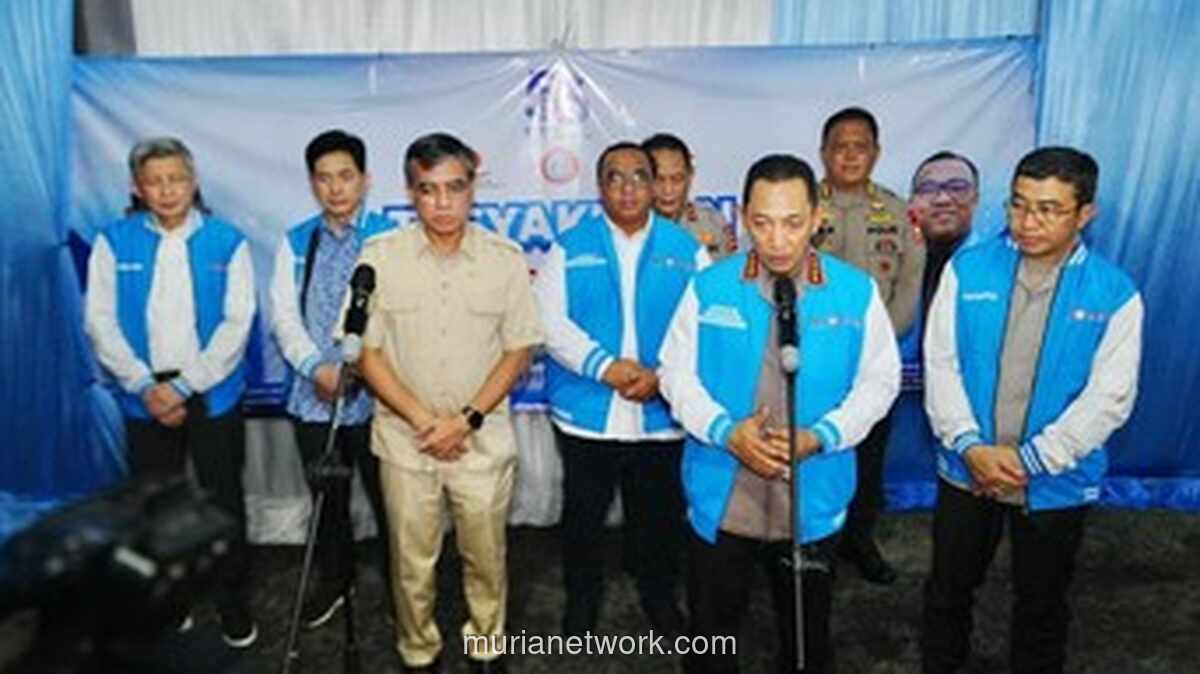 Kapolri Serukan Buruh Jaga Iklim Investasi untuk Dukung Indonesia Emas 2045