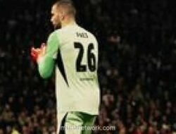 Maarten Paes Akhirnya Jalani Debut Bersejarah Bersama Ajax Amsterdam