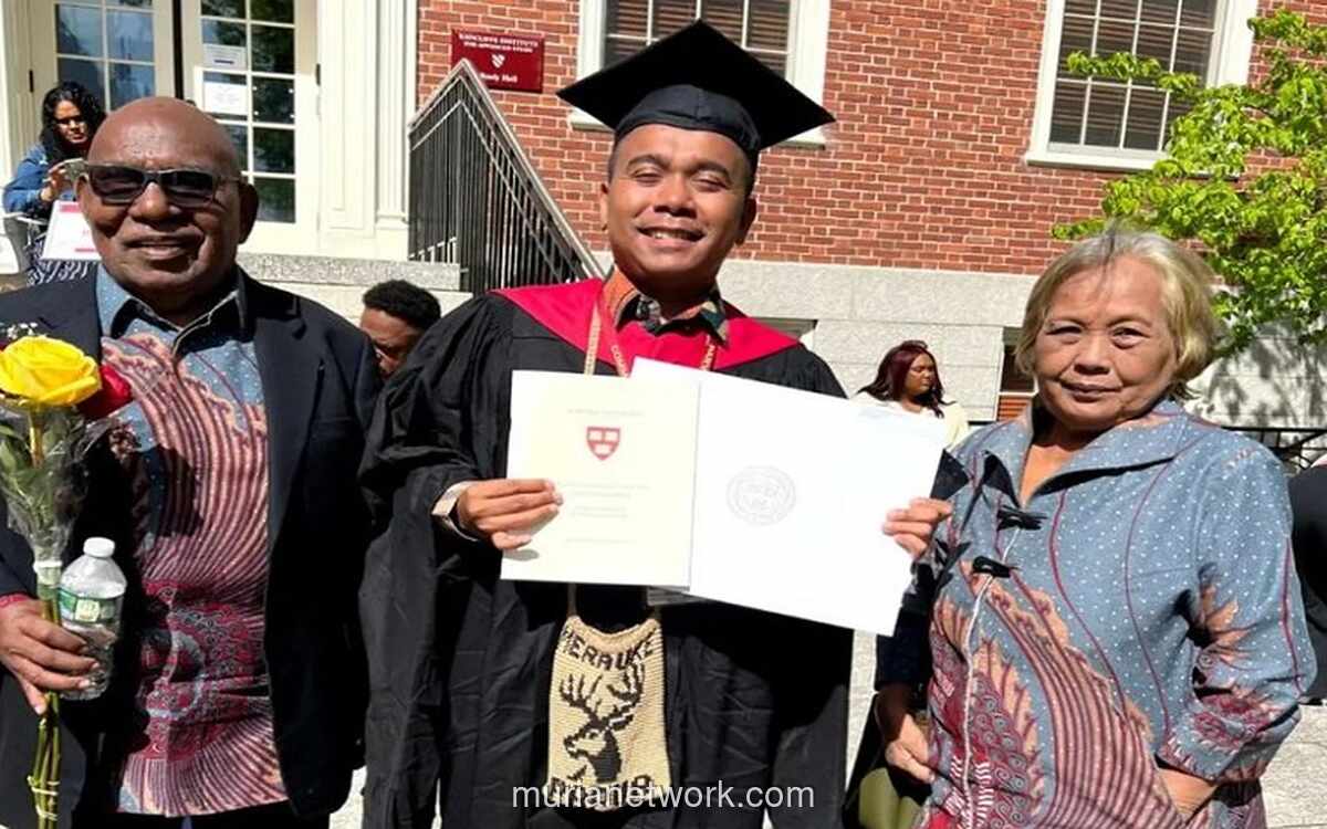 Billy Mambrasar Mundur dari Beasiswa LPDP, Beri Kesempatan ke Anak Bangsa Lain