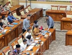 Ketua Komisi III DPR Usir Perwakilan Pengembang di Tengah Rapat Kasus Musala