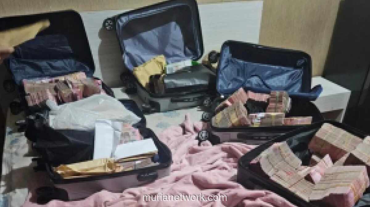 KPK Sita Uang Tunai Rp5 Miliar Lebih dalam Koper Terkait Kasus Suap Bea Cukai