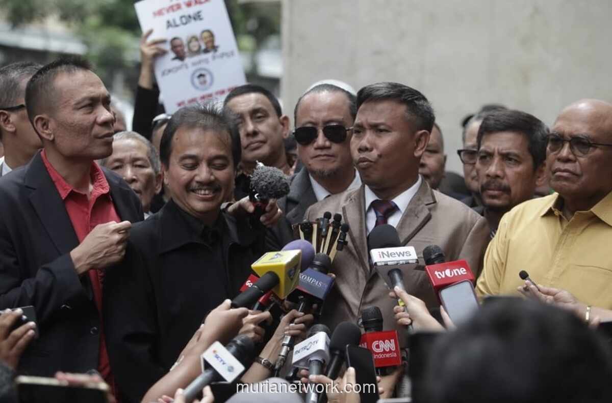 Lechumanan Desak Polisi Tahan Roy Suryo, Kubu Jokowi Serahkan ke Jalur Hukum