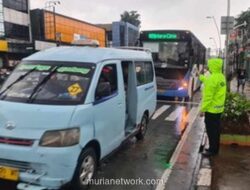 Lalu Lintas Padat di Jatinegara Pagi Ini Didominasi Volume Kendaraan