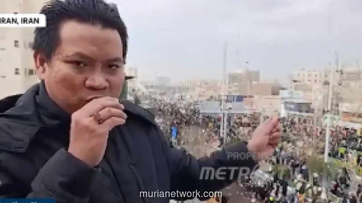 Warga Iran Banjiri Jalan Rayakan 47 Tahun Revolusi Islam di Teheran