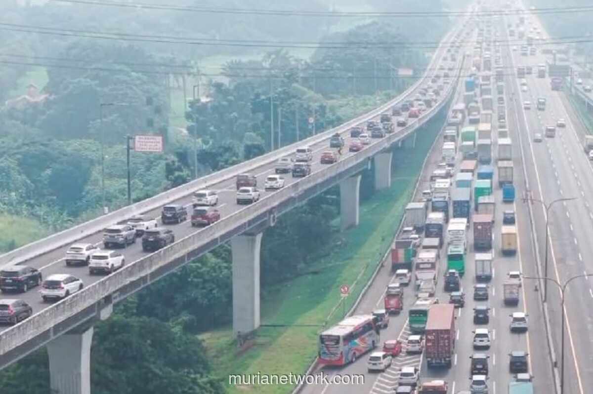 Libur Panjang Imlek-Ramadan Picu Antrean Puluhan Kilometer di Tol MBZ dan Japek