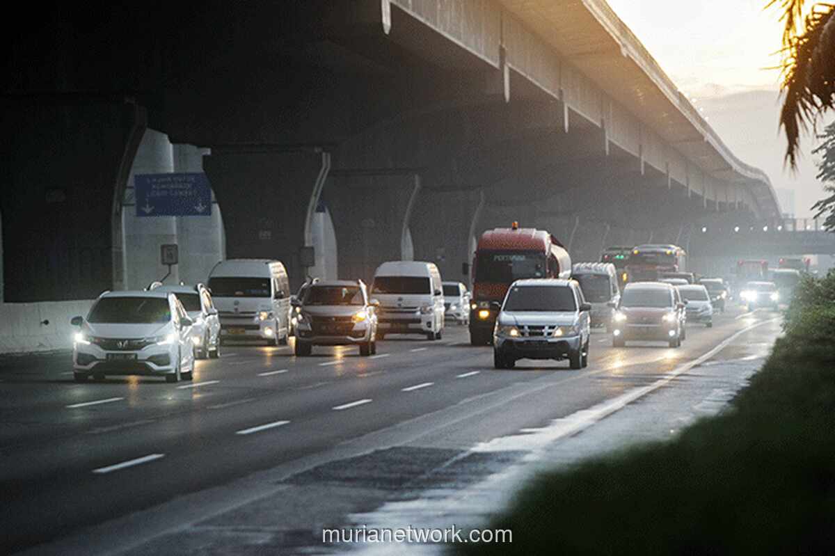 Libur Imlek 2026, Lalu Lintas di Tol Jakarta-Cikampek Naik Hingga 31 Persen