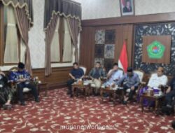 Pamekasan Usul Cukai Khusus untuk Rokok Kretek Mesin Tangan di Madura