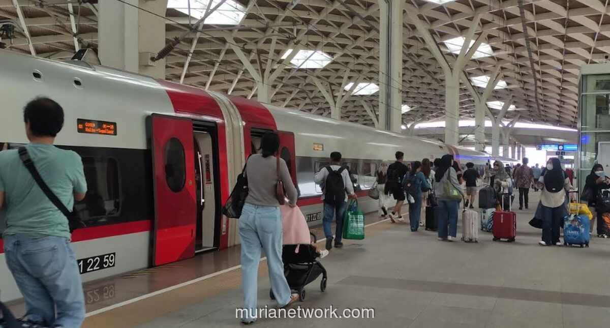 Libur Imlek Dongkrak Jumlah Penumpang Kereta Cepat Whoosh
