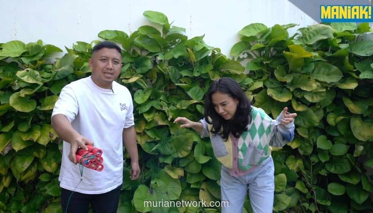 Azia Riza dan Boengkoes Kacaukan Tantangan Ringan di Maniak