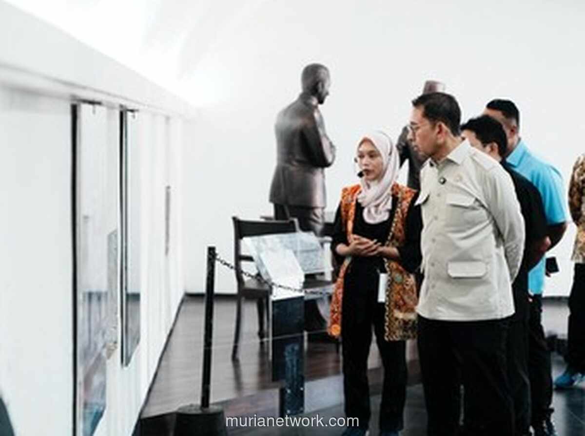 Menteri Fadli Zon Dorong Benteng Marlborough Jadi Pusat Budaya dan Edukasi