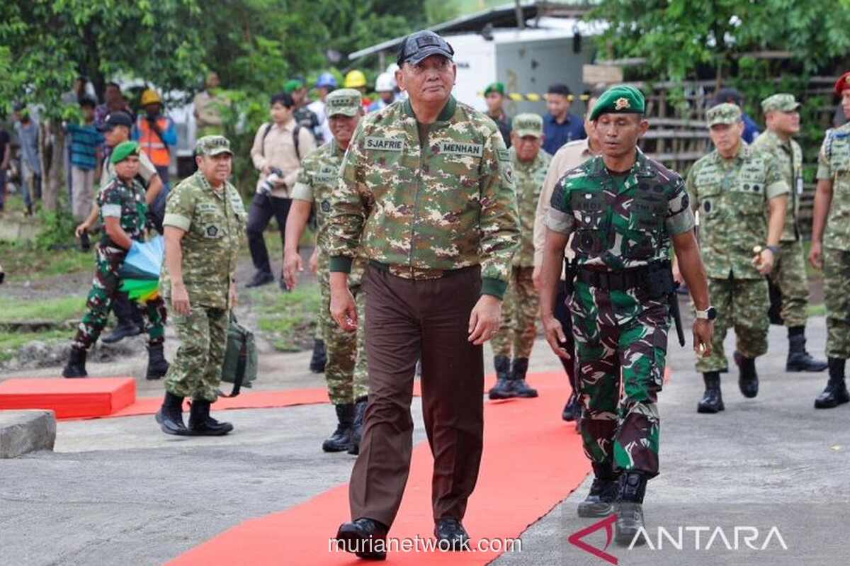 Menhan Tinjau Kesiapan Prajurit Yonif di Dompu, Tekankan Peran TNI sebagai Tentara Rakyat