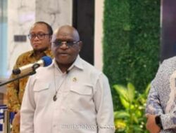 Menteri HAM Pigai: Penolakan Program Makan Bergizi Gratis Adalah Penentangan HAM