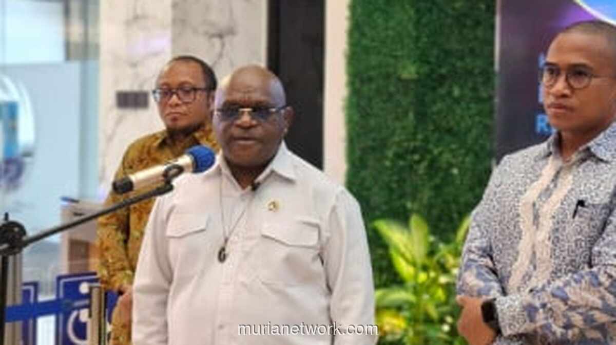 Menteri HAM Pigai: Penolakan Program Makan Bergizi Gratis Adalah Penentangan HAM