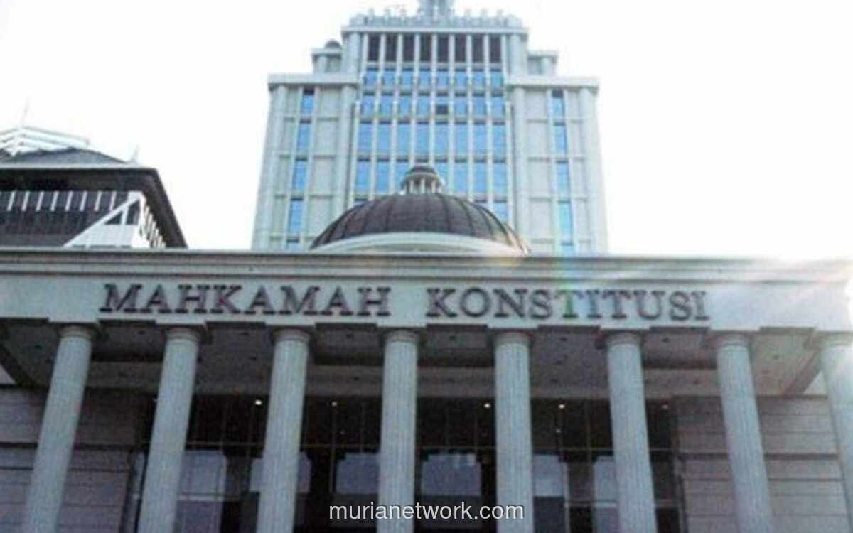 Politisi PDIP Kritik Nepotisme, Nilai Gugatan Larangan Keluarga Presiden Maju Pilpres Lemah