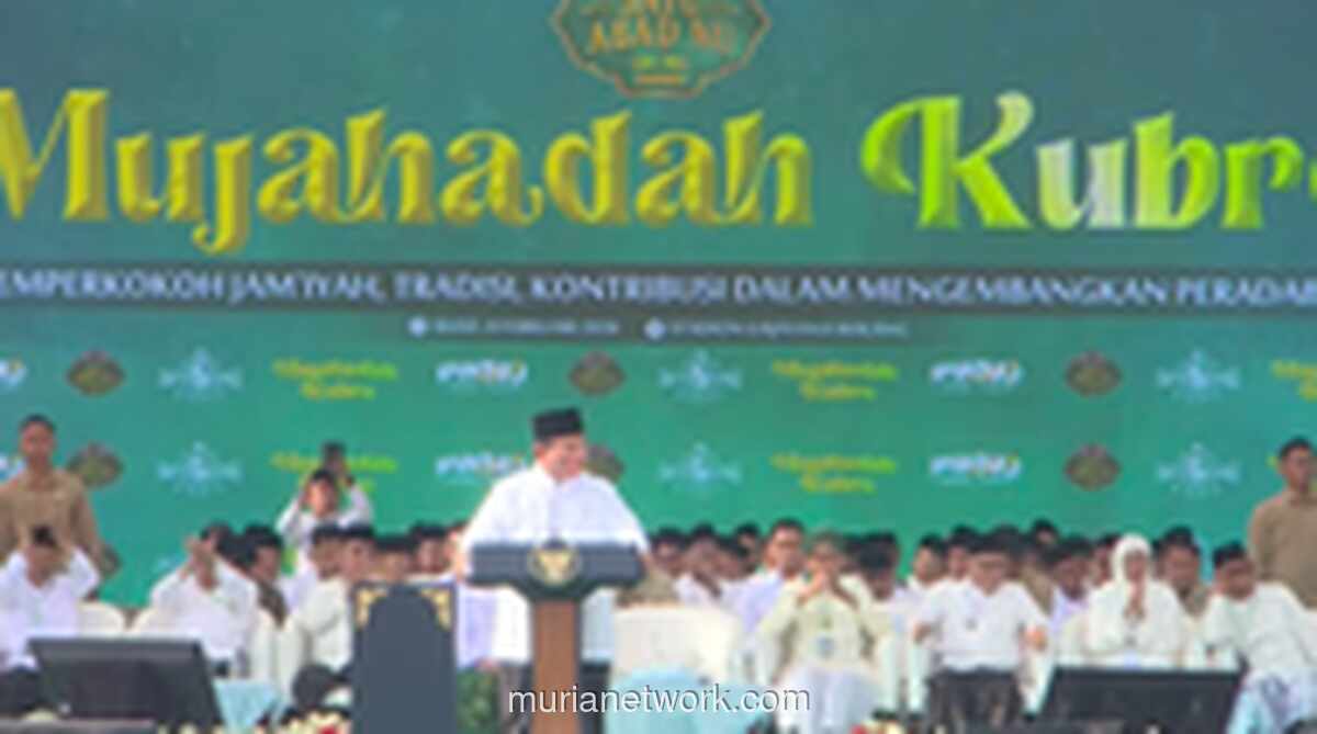 Presiden Prabowo Beri Koin Kenegaraan kepada Qari di Acara Satu Abad NU