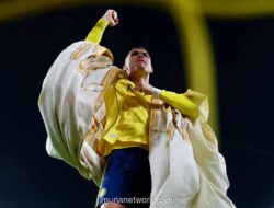 Ronaldo Kenakan Bisht Usai Bawa Al Nassr Puncaki Klasemen Liga Arab Saudi
