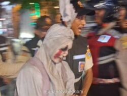 Satpol PP Jakarta Utara Amankan 32 Orang dalam Operasi Pekat, Termasuk Pengamen Berkostum Pocong