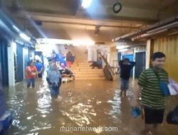 Banjir Lumpuhkan Pasar Cipulir, Pedagang Rugi Puluhan Juta Rupiah