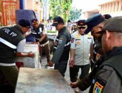 Pemkot Jakpus Tertibkan PKL dan Parkir Liar di Trotoar Cikini-Senen