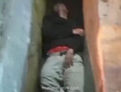 Pengendara Motor Terluka Parah Usai Terjatuh ke Selokan di Bogor Selatan