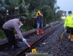 Pemuda di Madiun Tewas Tertabrak Kereta Diduga Usai Ibunya Meninggal