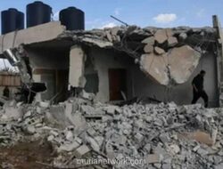 Pemukim Israel Hancurkan Belasan Rumah Warga Palestina di Tepi Barat