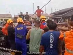 Bangunan Parkir Roboh Diterjang Angin Kencang di Balikpapan, Penjual Keliling Tewas Tertimbun