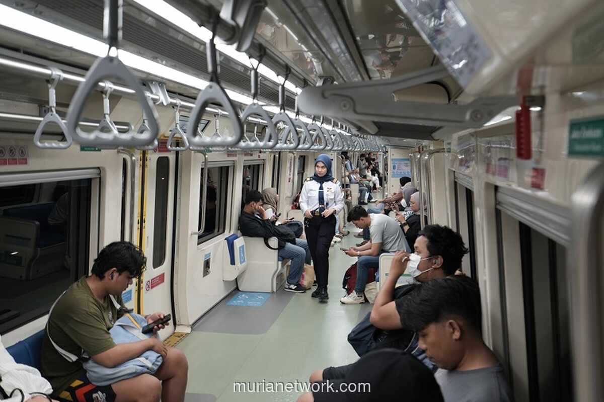 LRT Jabodebek Izinkan Penumpang Berbuka Puasa di Kereta dan Stasiun