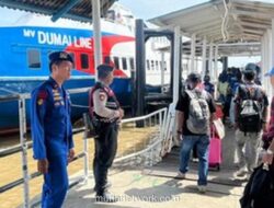 Polres Kepulauan Meranti Amankan Arus Mudik 2.310 Penumpang di Pelabuhan Tanjung Harapan Saat Imlek