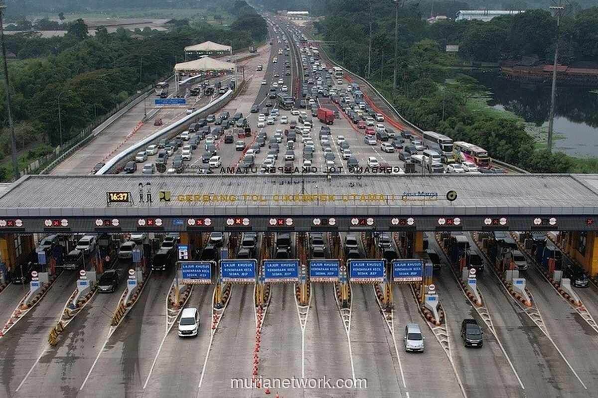 Menhub Dorong Kerja Fleksibel untuk Antisipasi Puncak Arus Mudik Lebaran 2026