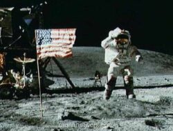 5 Februari dalam Catatan: Apollo 14 Mendarat di Bulan hingga Pemberontakan Kapal Belanda