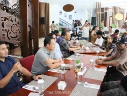 Kemendagri Gelar Dialog dan Aksi Bersih Pantai Bersama Mahasiswa Papua-Melanesia di Bali