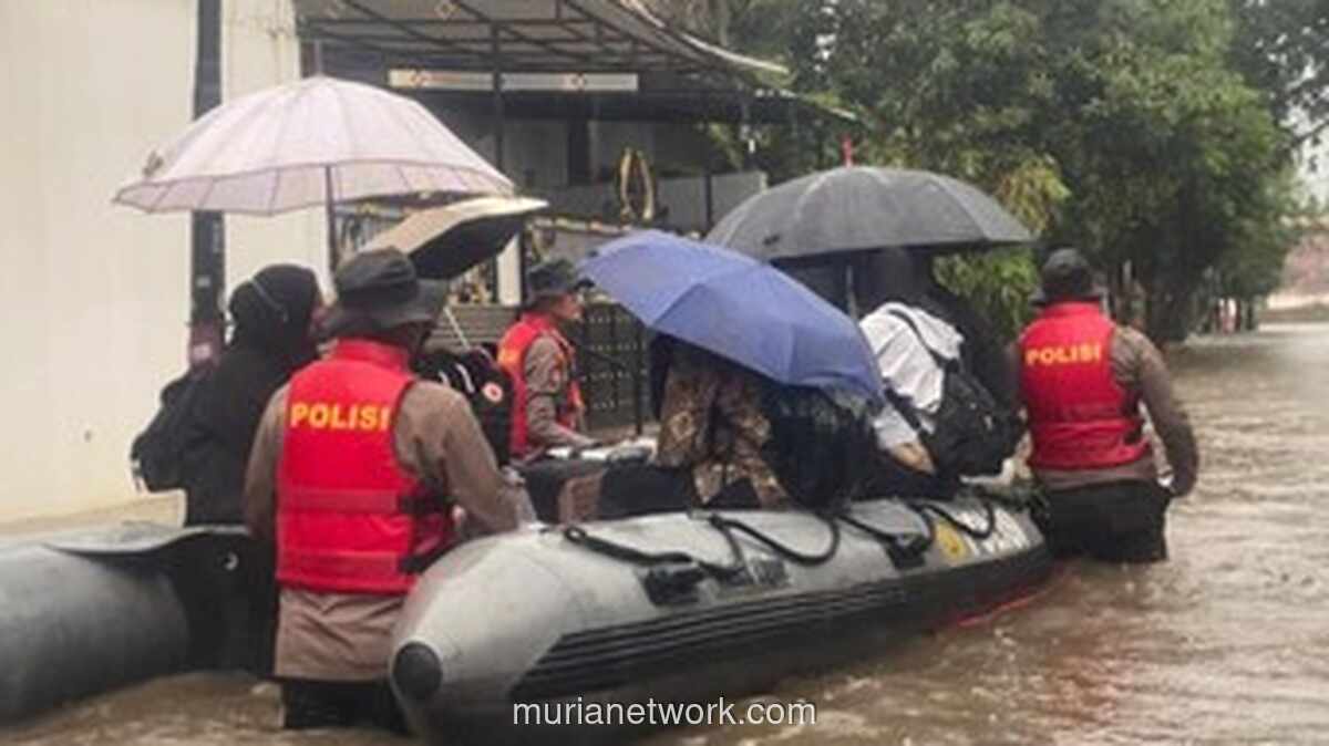 Banjir 75 Cm Rendam Perumahan di Pela Mampang, Akses Jalan Terputus