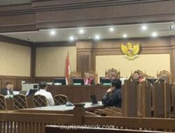 Perwakilan Tiga Grup Korporasi Dituntut 15 Tahun Penjara atas Kasus Suap Hakim