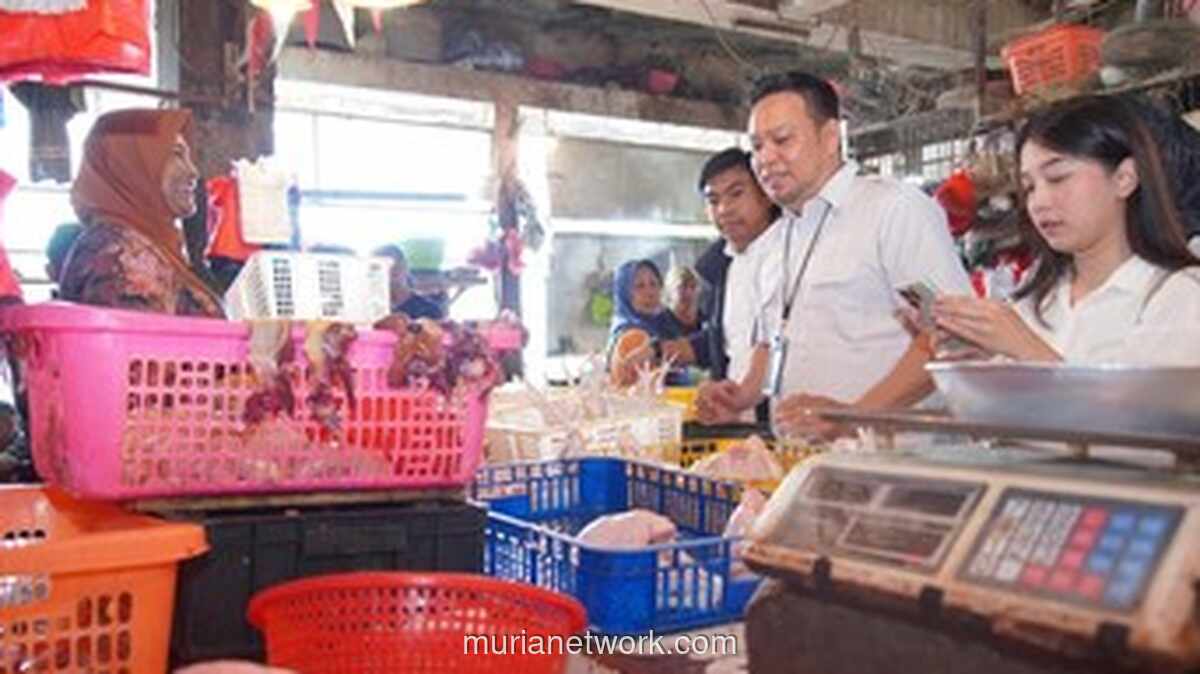 Polda Metro Jaya dan Bapanas Gelar Inspeksi Mendadak Harga Sembako di Pasar Rawamangun