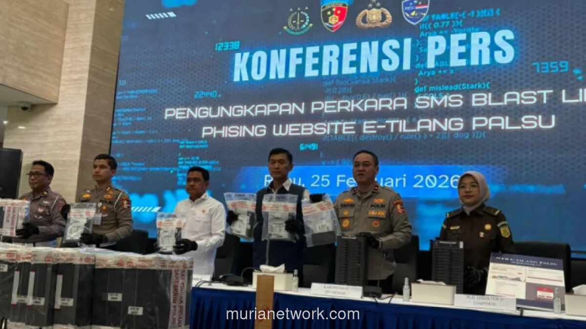Polri Tangkap Lima Tersangka Operator SMS Phishing E-Tilang Palsu yang Dikendalikan dari China