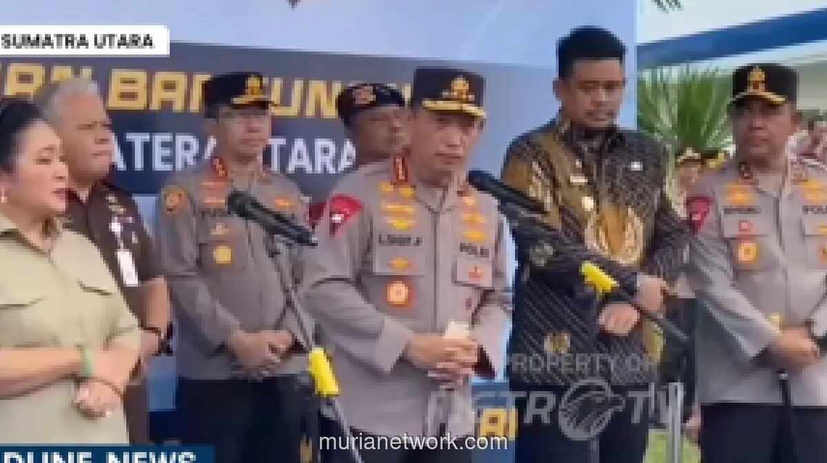 Kapolri Lepas 22 Kontainer Sembako untuk Korban Banjir Bandang Sumatra