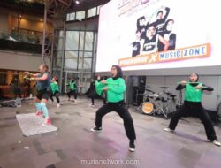 V Radio Rayakan 15 Tahun dengan Poundfit X Music Zone, Antusiasme Peserta Tak Terguyur Hujan