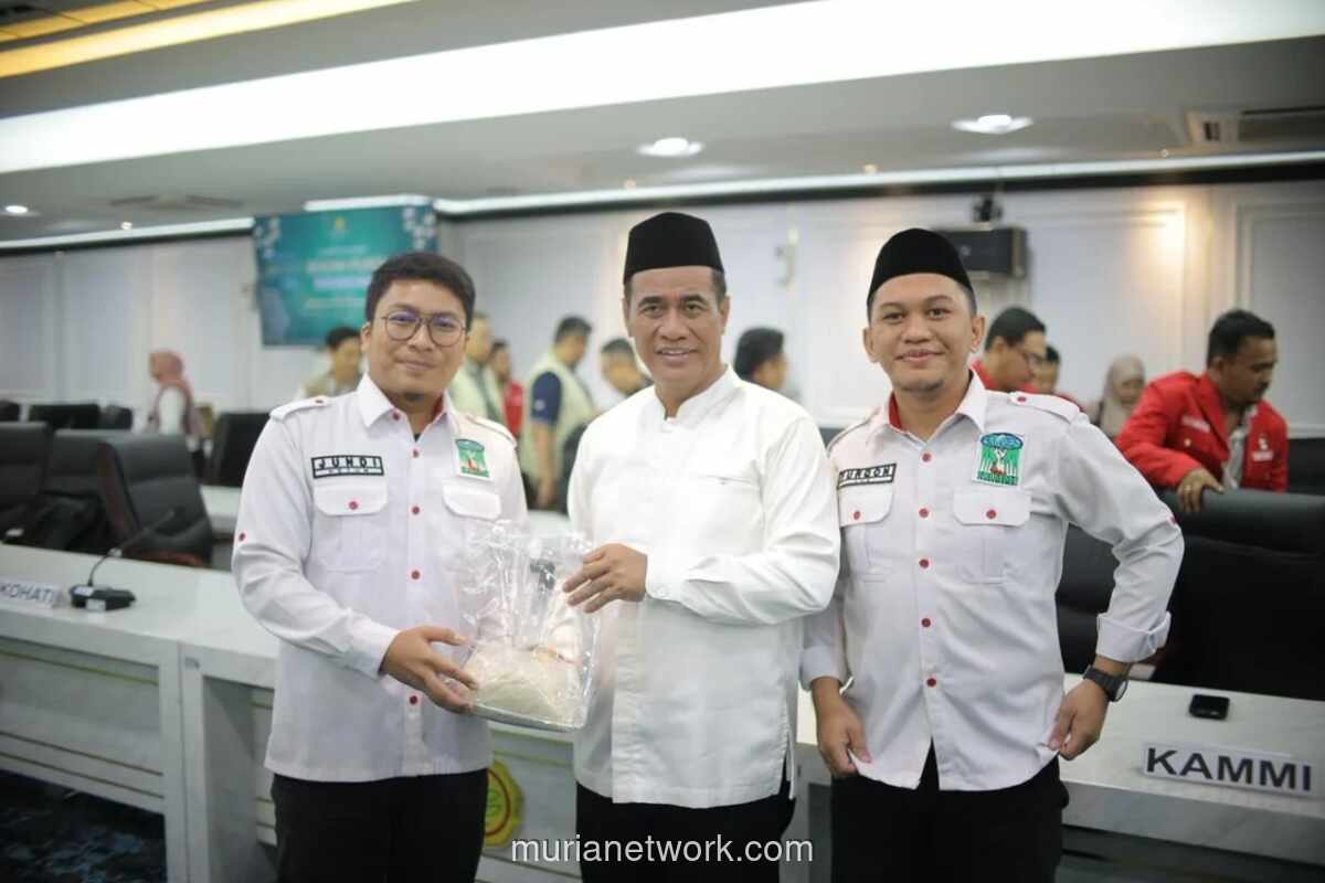 KAMMI Serahkan Hasil Panen Beras Sambas ke Mentan, Buktikan Peran Pemuda dalam Ketahanan Pangan