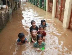 Gubernur DKI Sebut Banjir Jakarta Dipicu Hujan Deras dan Air Kiriman dari Tangerang Selatan
