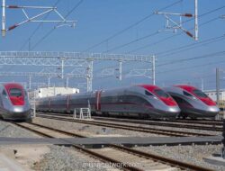 Ekonom INDEF Soroti Potensi Kerugian Rp 4 Triliun dan Waktu Balik Modal Proyek Whoosh Capai 100 Tahun