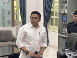 Sekretaris Kabinet Bantah Isu Pengabaian Guru, Sebut Insentif dan Tunjangan Naik