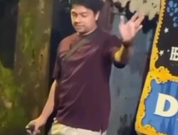 Deva Mahenra Pulang ke Makassar untuk Antar Nenek ke Peristirahatan Terakhir