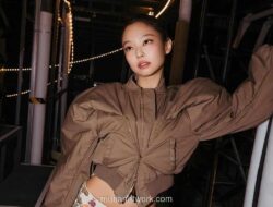 Jennie BLACKPINK Sumbang Rp1,5 Miliar dari Hasil Pameran Foto untuk Briket Lansia