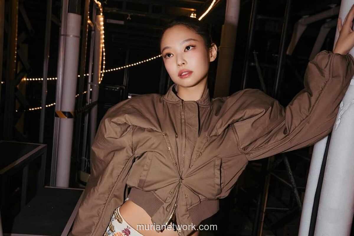 Jennie BLACKPINK Sumbang Rp1,5 Miliar dari Hasil Pameran Foto untuk Briket Lansia