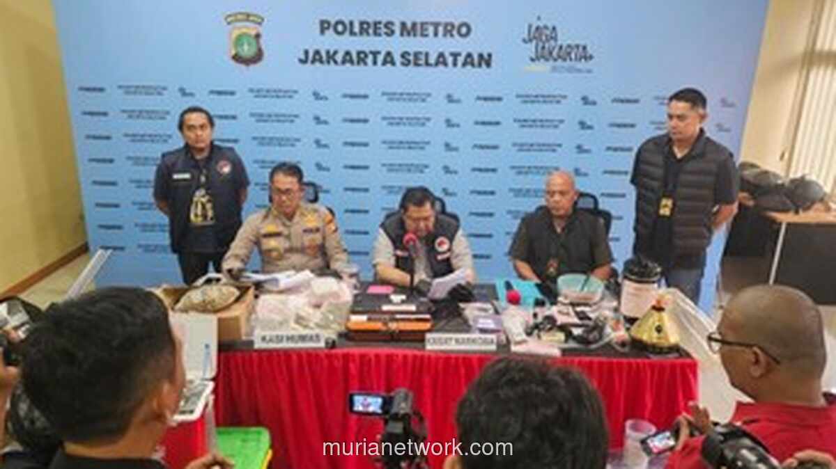 Polisi Amankan Kreator Konten dan Sita Kebun Ganja Semi-Hidroponik di Jagakarsa