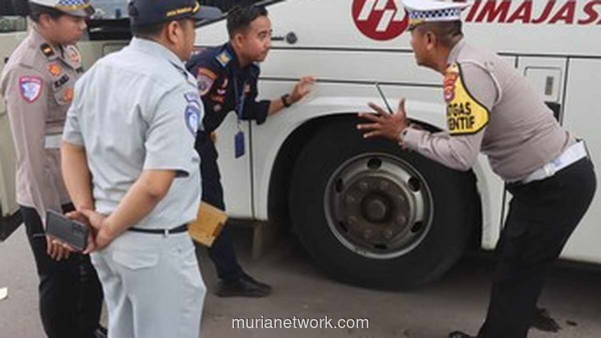 Satlantas Serang Gelar Ramp Check Bus, Cek Kelayakan dan Kesehatan Pengemudi