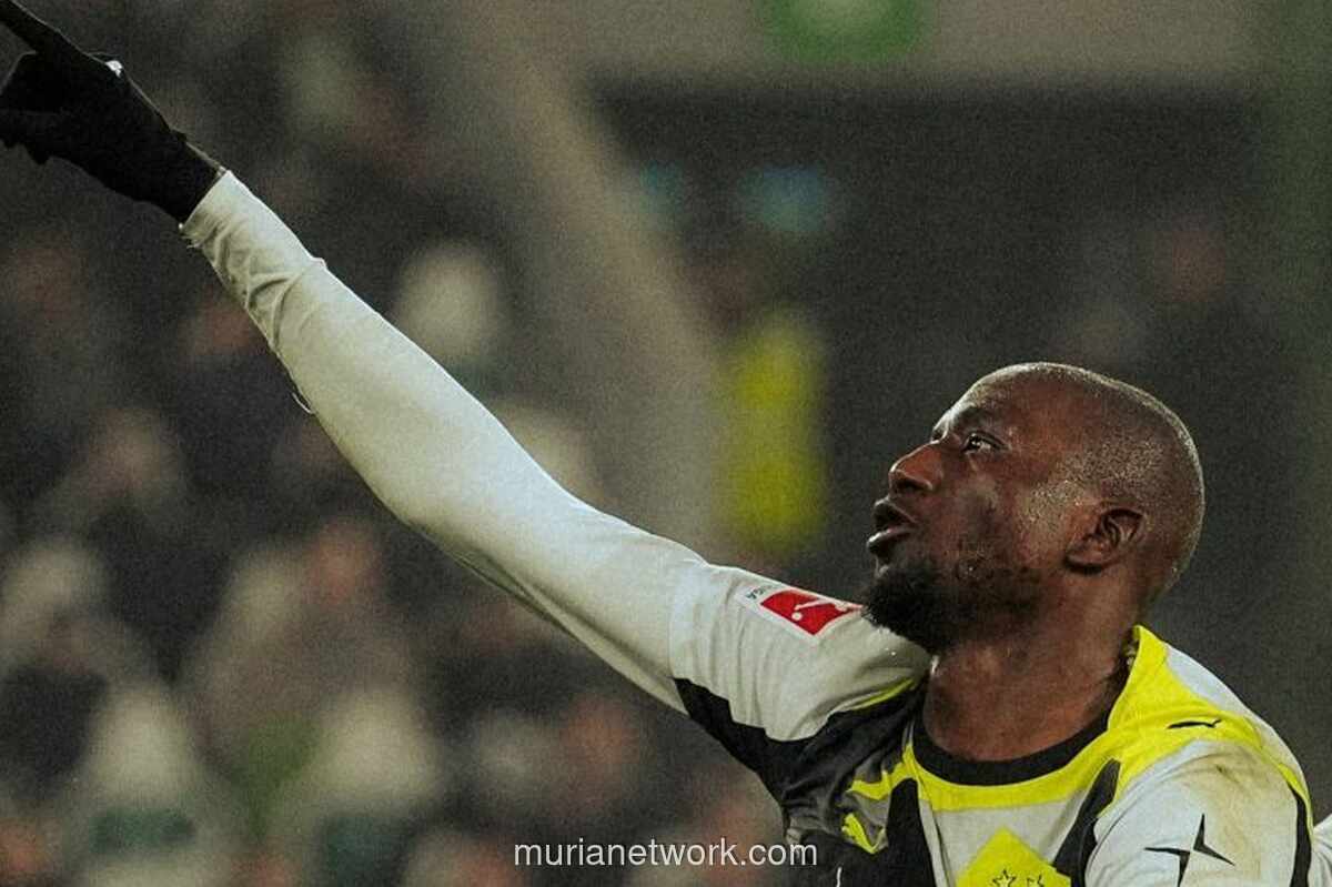 Dortmund Tekan Bayern Usai Tundukkan Wolfsburg 2-1