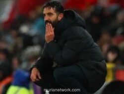 Gary Neville Soroti Kesalahan Fatal Amorim: Hancurkan Kobbie Mainoo